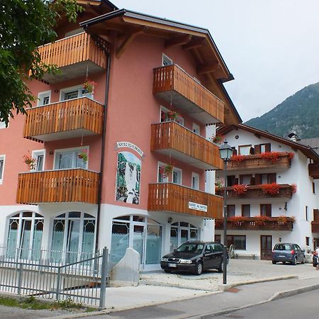 Hotel Garni Al Nardis カリゾーロ エクステリア 写真