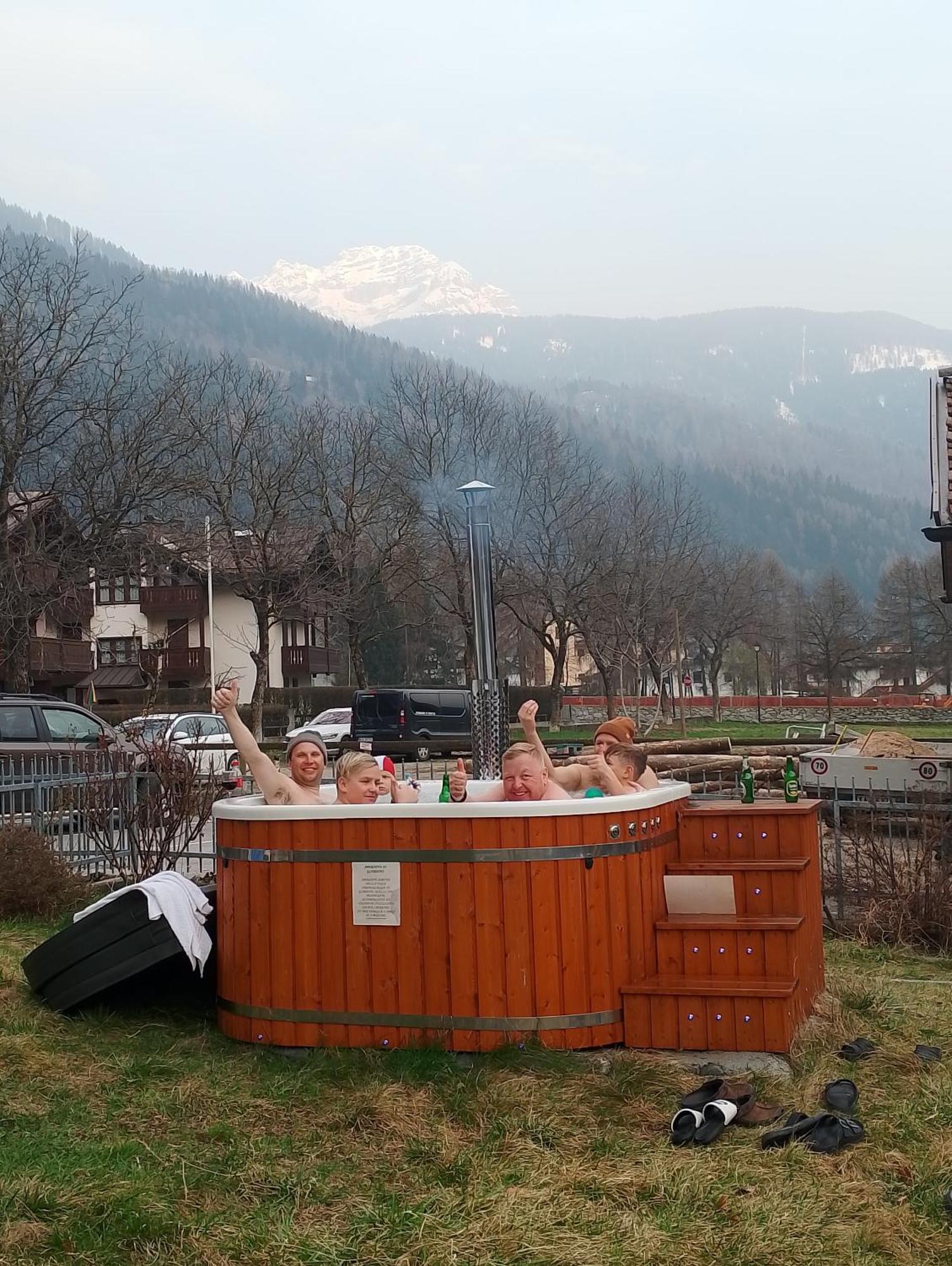 Hotel Garni Al Nardis カリゾーロ エクステリア 写真